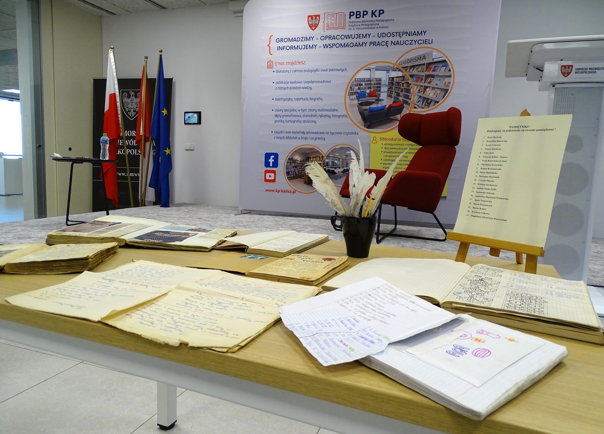 Facebook czasów PRL” – pamiętniki szkolne i sztambuchy!